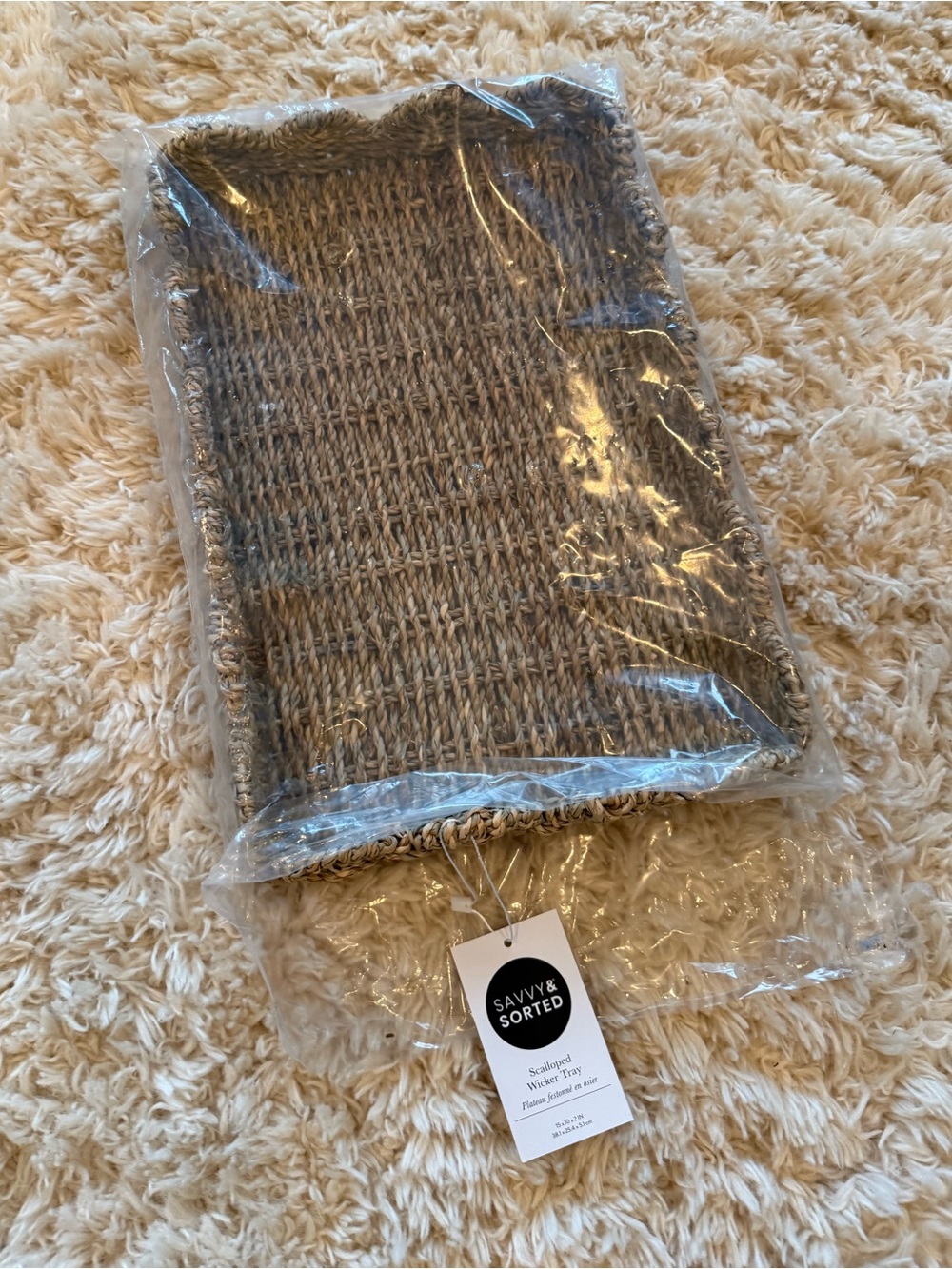 NWT Savvy & Sorted Scalloped Wicker Tray - Picture 6 of 8